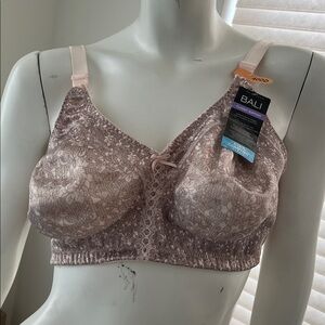Bali Double Support Wirefree Bra in the Pink Chic Lace Print 40DD New